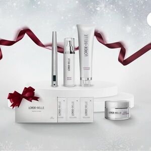 Skincare Cleanser & Exfoliant Set - White and Silver